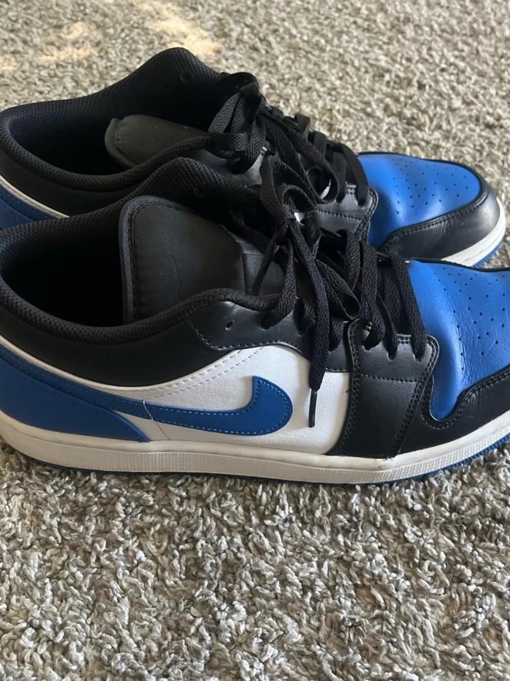 Jordan Low-Top Sneakers in Black/Blue/White